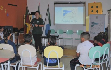 Projeto Pinpedes do Sul inicia atividades de Educao Ambiental 